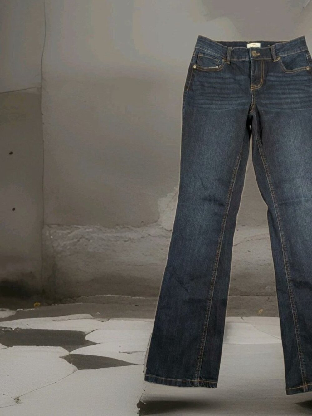 Maurice Womens Size 6 Long Dark Wash Jeans